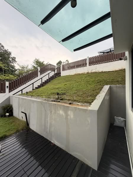 Rumah Berkembar untuk Disewa di Taman Equine (Seri Kembangan) - Pristine Low - Exterior - PropertyGuru.com.my