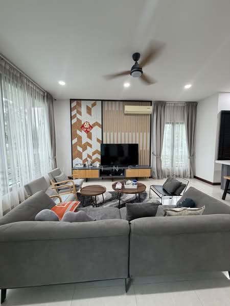 Rumah Berkembar untuk Disewa di Taman Equine (Seri Kembangan) - Pristine Low - Living Room - PropertyGuru.com.my