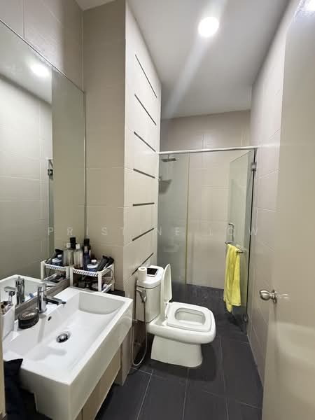 Rumah Berkembar untuk Disewa di Taman Equine (Seri Kembangan) - Pristine Low - Bathroom - PropertyGuru.com.my