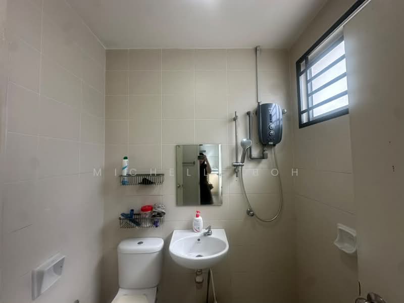 Rumah Teres untuk Dijual di Kemuning Utama (Shah Alam) - Michelle Boh - Bathroom - PropertyGuru.com.my