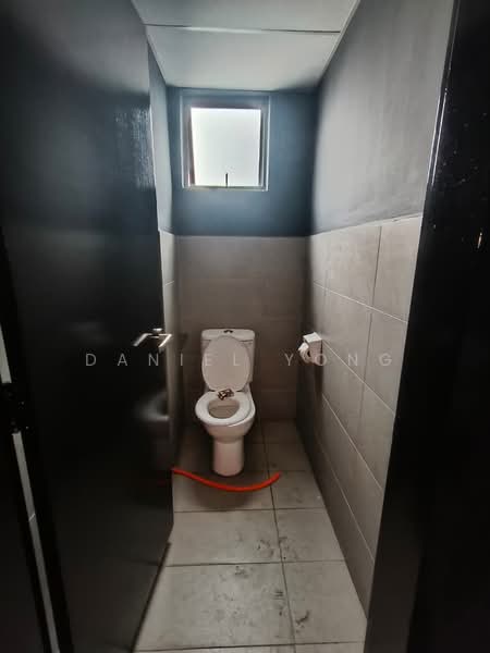 Shop for Rent in Bandar Jaya Putra (Johor Bahru) - Daniel Yong - Bathroom - PropertyGuru.com.my