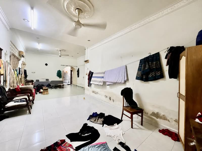 Bungalow for Sale in Seremban (Negeri Sembilan) - JUMIDAH (JUE) - Living Room - PropertyGuru.com.my