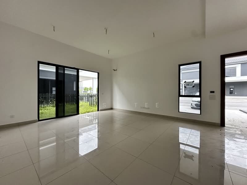 Rumah Berkembar untuk Dijual di Eco Ardence (Setia Alam) - Jess Tee - Living Room - PropertyGuru.com.my