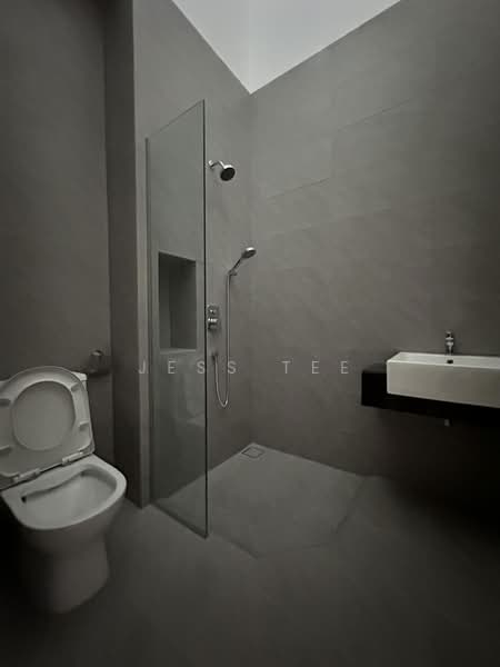 Rumah Berkembar untuk Dijual di Eco Ardence (Setia Alam) - Jess Tee - Bathroom - PropertyGuru.com.my