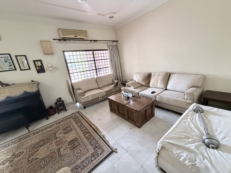 2-storey Terraced House for Sale in Bukit Jelutong (Shah Alam) - Joseph Chan - Living Room - PropertyGuru.com.my