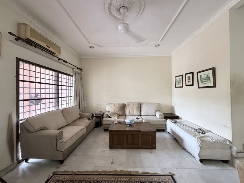 2-storey Terraced House for Sale in Bukit Jelutong (Shah Alam) - Joseph Chan - Living Room - PropertyGuru.com.my