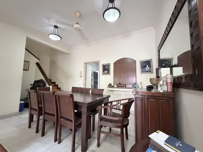 2-storey Terraced House for Sale in Bukit Jelutong (Shah Alam) - Joseph Chan - Dining Room - PropertyGuru.com.my