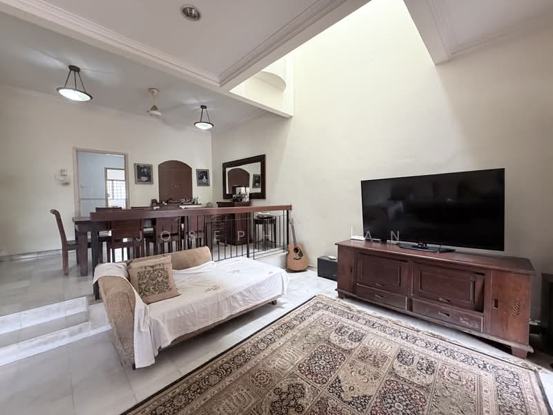 2-storey Terraced House for Sale in Bukit Jelutong (Shah Alam) - Joseph Chan - Living Room - PropertyGuru.com.my