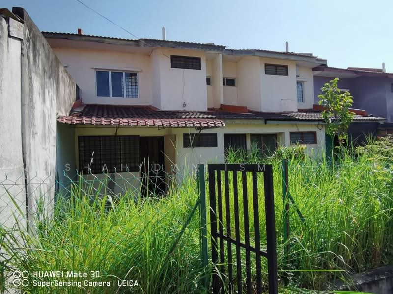 1.5-storey Terraced House for Sale in Beranang (Selangor) - Shahidan Ismail - Exterior - PropertyGuru.com.my