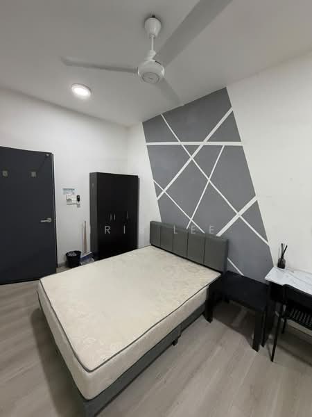 Kondominium untuk Disewa di The Holmes 2 - Iris Lee - Bedroom - PropertyGuru.com.my