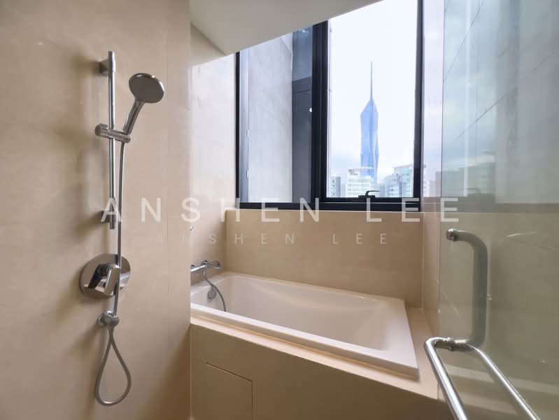 Kediaman Servis untuk Dijual di Pavilion Ceylon Hill - Anshen Lee - Bathroom - PropertyGuru.com.my
