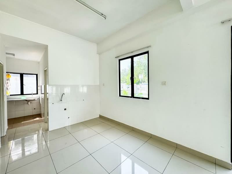 Rumah Teres 2 Tingkat untuk Dijual di Abadi Heights (Puchong) - Hazwan Hilmi - Kitchen - PropertyGuru.com.my