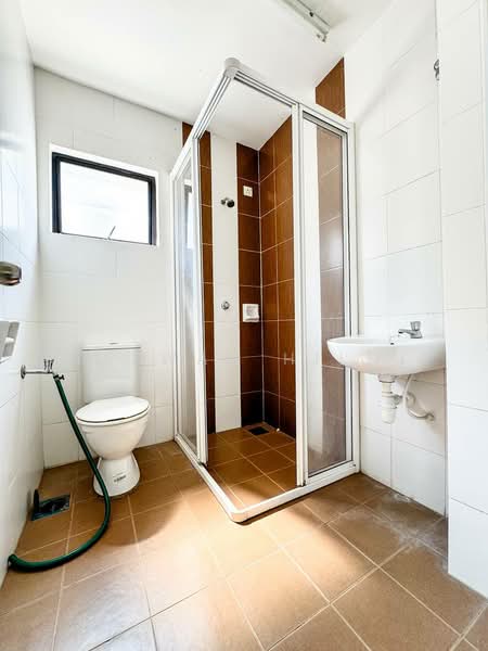 Rumah Teres 2 Tingkat untuk Dijual di Abadi Heights (Puchong) - Hazwan Hilmi - Bathroom - PropertyGuru.com.my