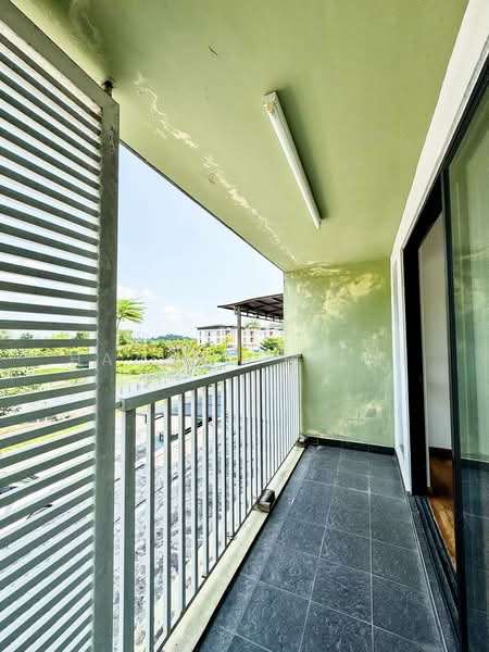 Rumah Teres 2 Tingkat untuk Dijual di Abadi Heights (Puchong) - Hazwan Hilmi - Balcony - PropertyGuru.com.my