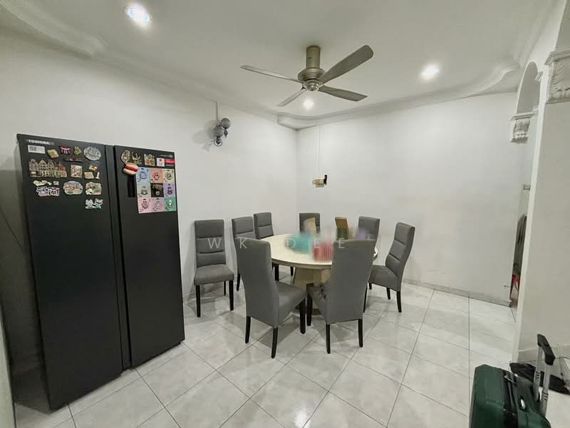 2-storey Terraced House for Sale in Taman Sri Wangsa (Batu Pahat) - WK Dee - Dining Room - PropertyGuru.com.my