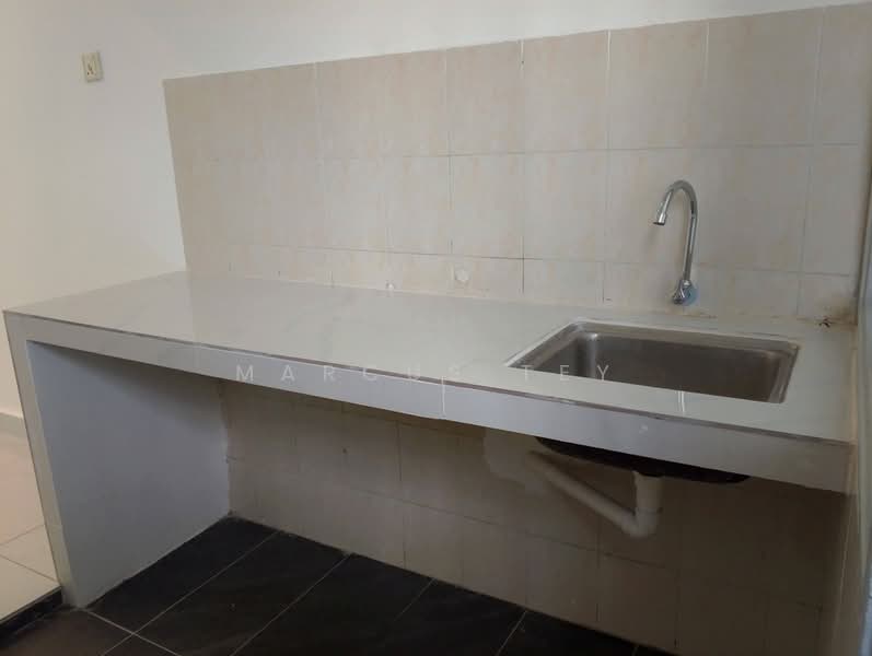 Flat for Sale at Taman Sri Saujana - Marcus Tey - Kitchen - PropertyGuru.com.my
