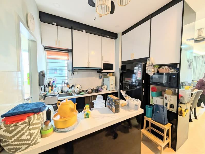 Apartment for Sale at Kemuning Idaman - Muin Mn - Kitchen - PropertyGuru.com.my