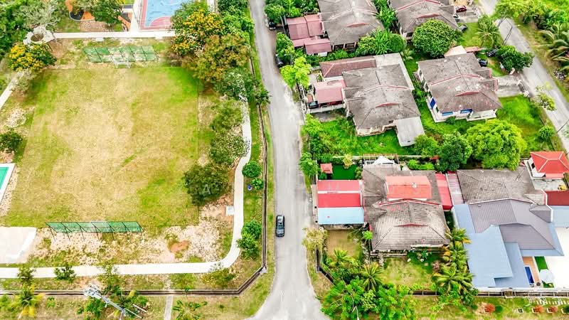 Semi-Detached House for Sale in Dengkil (Selangor) - Izzat Zamros - Exterior - PropertyGuru.com.my