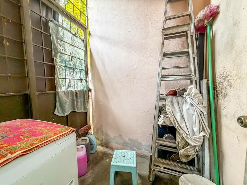Semi-Detached House for Sale in Dengkil (Selangor) - Izzat Zamros - Interior - PropertyGuru.com.my