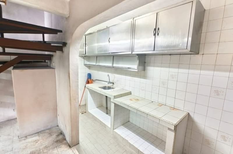 Rumah Teres 2.5 Tingkat untuk Dijual di Taman Sri Sinar (Segambut) - Vincent Goh - Kitchen - PropertyGuru.com.my