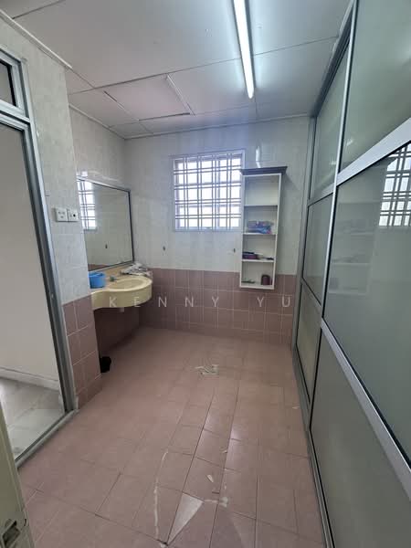 Bungalow for Sale in Kota Emerald (Rawang) - Kenny Yu - Bathroom - PropertyGuru.com.my