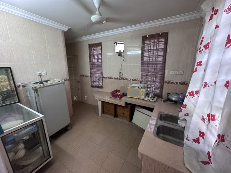 Bungalow for Sale in Kota Emerald (Rawang) - Kenny Yu - Kitchen - PropertyGuru.com.my