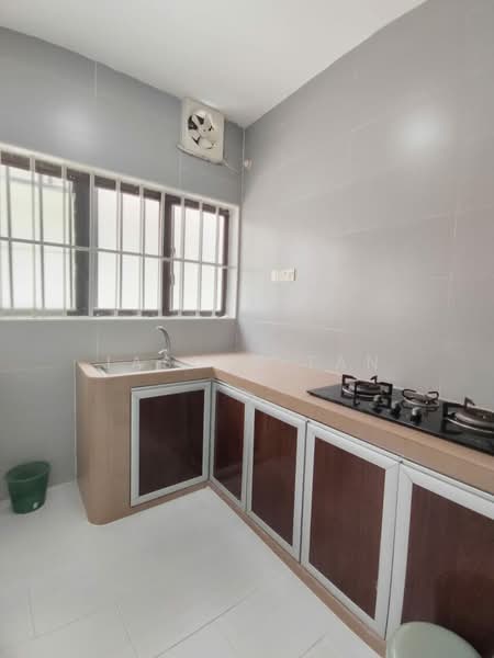 2-storey Terraced House for Sale in Taman Perling (Perling) - Jaslyn Tan - Kitchen - PropertyGuru.com.my