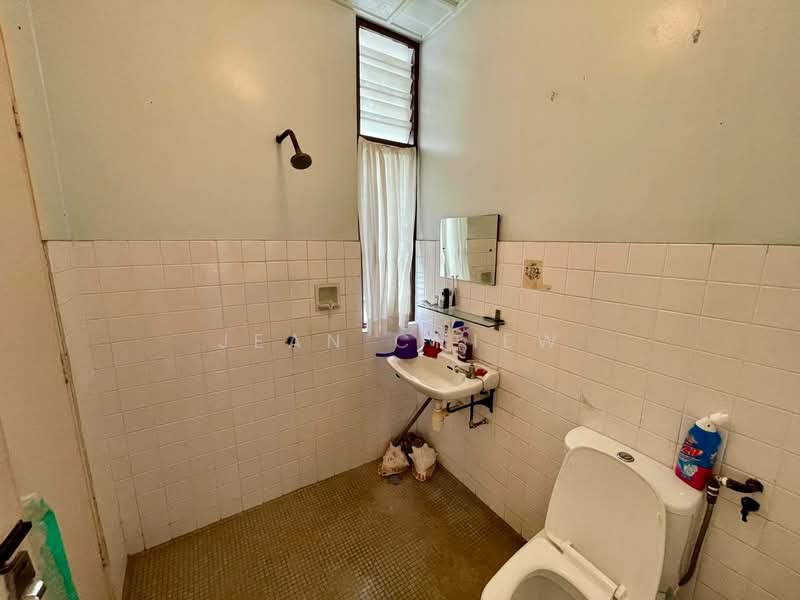 Bungalow House for Sale in Damansara Heights (Kuala Lumpur) - Jean Chiew - Bathroom - PropertyGuru.com.my