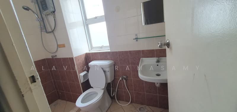 Condominium for Rent at Desa Impiana - Alavian Ramasamy - Bathroom - PropertyGuru.com.my