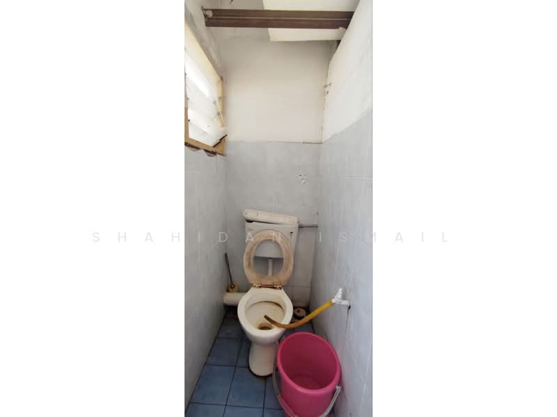 Apartment for Sale at Pangsapuri Samudera - Shahidan Ismail - Bathroom - PropertyGuru.com.my