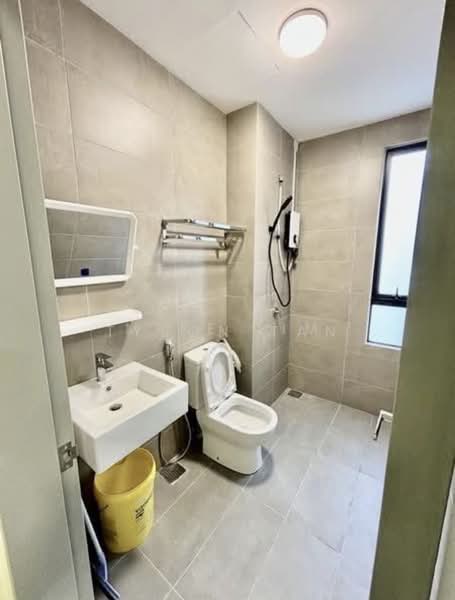 Condominium for Sale at The Holmes 1 - Tyson Tan - Bathroom - PropertyGuru.com.my
