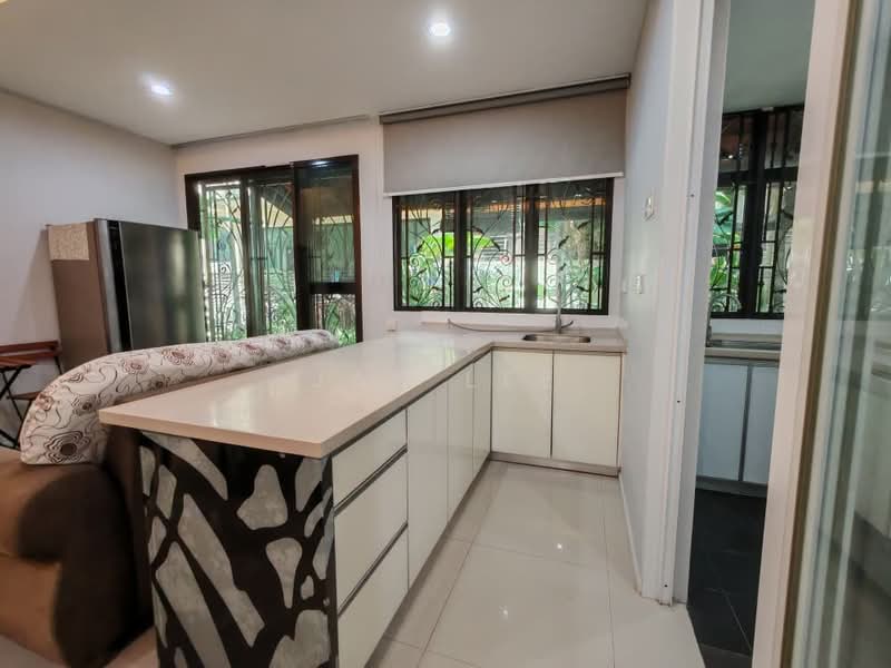 3-storey Terraced House for Sale in Tanjung Bungah (Penang) - Jae Lee - Kitchen - PropertyGuru.com.my