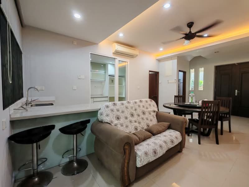 3-storey Terraced House for Sale in Tanjung Bungah (Penang) - Jae Lee - Living Room - PropertyGuru.com.my
