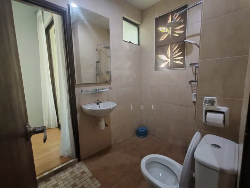 3-storey Terraced House for Sale in Tanjung Bungah (Penang) - Jae Lee - Bathroom - PropertyGuru.com.my