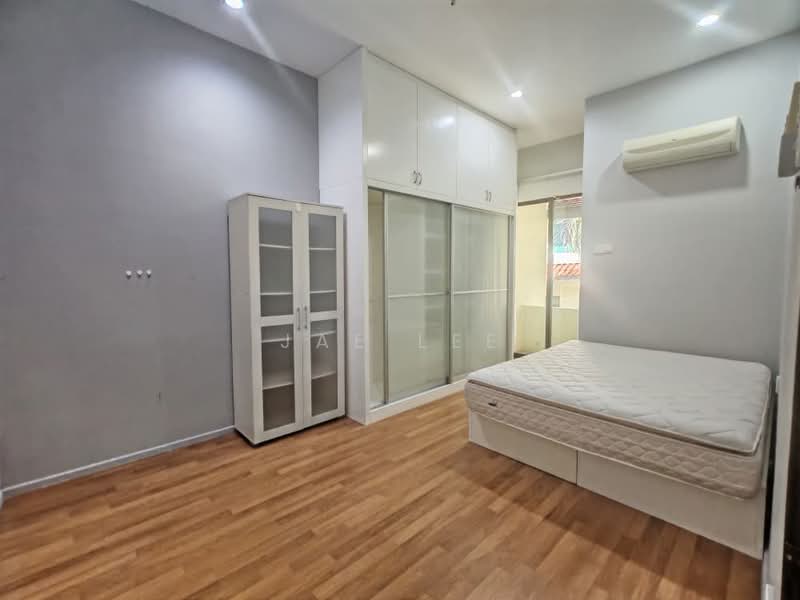 3-storey Terraced House for Sale in Tanjung Bungah (Penang) - Jae Lee - Bedroom - PropertyGuru.com.my