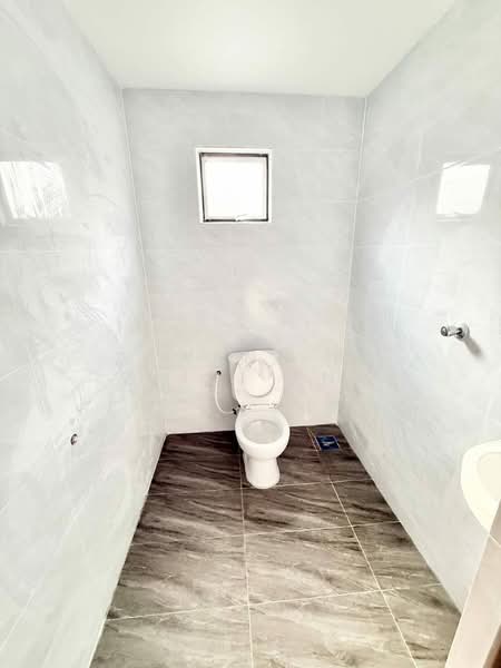 1-storey Terraced House for Sale in Rawang (Selangor) - Zawana BT Zaidi Ana - Bathroom - PropertyGuru.com.my