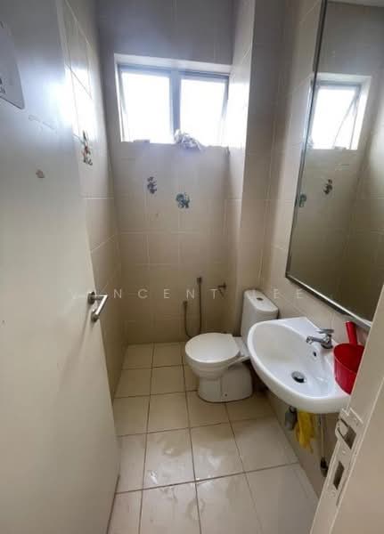 Kedai / Pejabat untuk Disewa di Kota Bayuemas (Klang) - Vincent Lee - Bathroom - PropertyGuru.com.my
