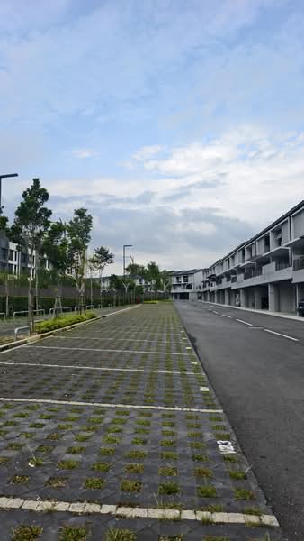 Terraced House for Sale in Taman Bukit Serdang (Seri Kembangan) - May Koh - Exterior - PropertyGuru.com.my