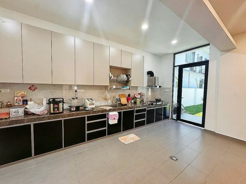 Rumah Banglo untuk Dijual di Taman Setia Impian (Kajang) - Connie Wong - Kitchen - PropertyGuru.com.my