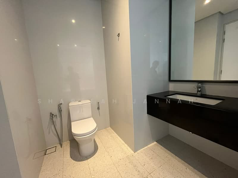 Servis Apartment untuk Disewa di Service Suites @ Pavilion Embassy - Sharifah Jannah - Bathroom - PropertyGuru.com.my