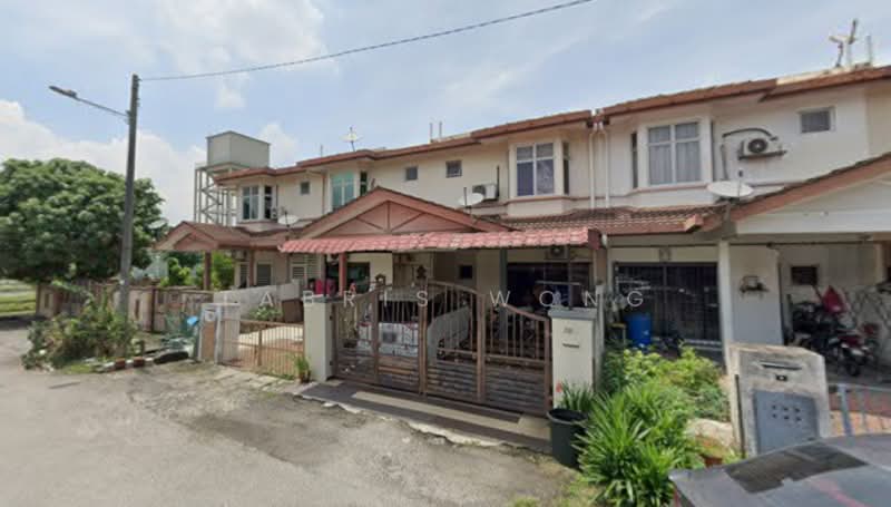 2-storey Terraced House for Sale in Taman Suria Pendamar (Pelabuhan Klang) - Tabris Wong - Exterior - PropertyGuru.com.my