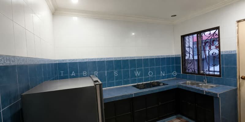 2-storey Terraced House for Sale in Taman Suria Pendamar (Pelabuhan Klang) - Tabris Wong - Kitchen - PropertyGuru.com.my