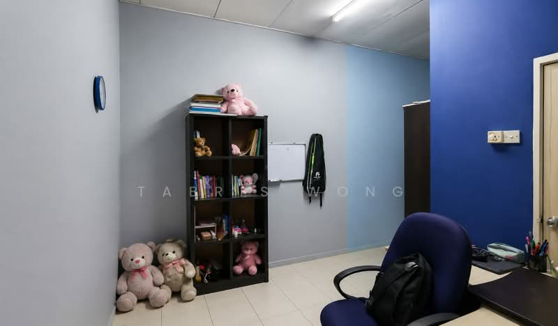 2-storey Terraced House for Sale in Taman Suria Pendamar (Pelabuhan Klang) - Tabris Wong - Study - PropertyGuru.com.my