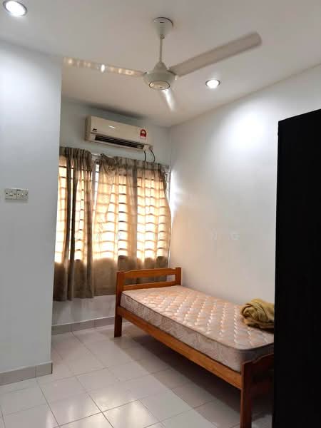 2-storey Terraced House for Sale in TAMAN PUCHONG UTAMA (Puchong) - Carlos Ng - Bedroom - PropertyGuru.com.my