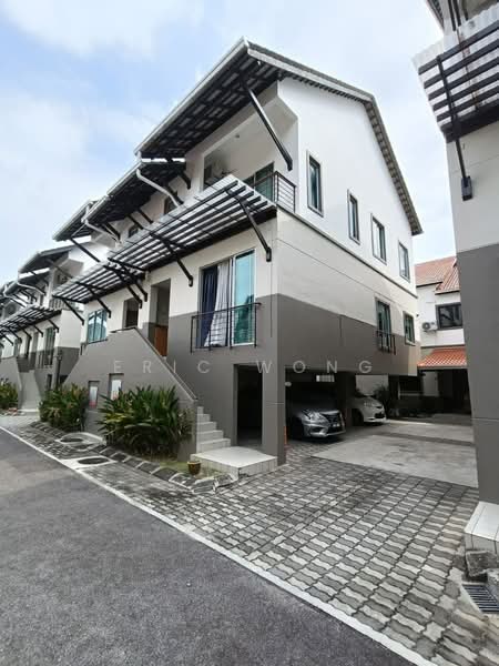 Rumah Bandar untuk Disewa di Leisure Farm (Gelang Patah) - Eric Wong - PropertyGuru.com.my