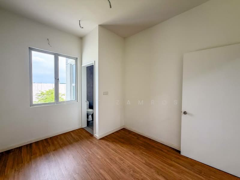 2-storey Terraced House for Sale in Bandar Gamuda Gardens (Rawang) - Izzat Zamros - Interior - PropertyGuru.com.my