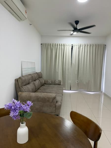 Servis Apartment untuk Disewa di Sunway Belfield - Sying Ho - Living Room - PropertyGuru.com.my