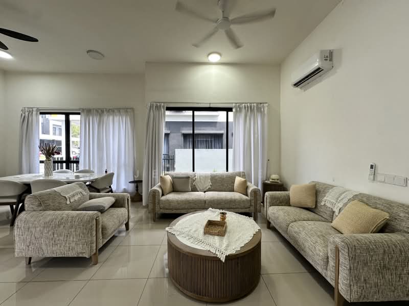 Rumah Berkembar untuk Dijual di Eco Ardence (Setia Alam) - Jess Tee - Living Room - PropertyGuru.com.my