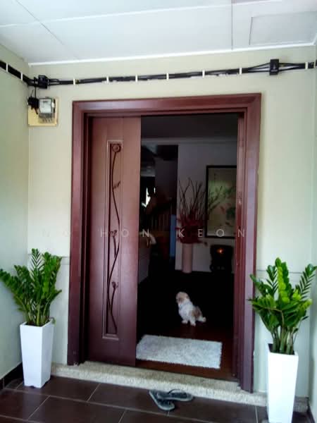 2.5-storey Terraced House for Sale in Puchong (Selangor) - Ng Hon Keong - Entrance - PropertyGuru.com.my