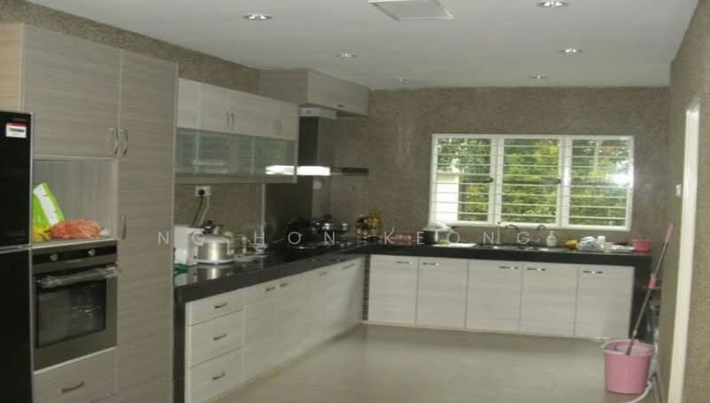 2.5-storey Terraced House for Sale in Puchong (Selangor) - Ng Hon Keong - Kitchen - PropertyGuru.com.my